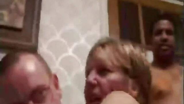 تصل إلى دخول الغسيل من المتجر عندما لم يكن والدي هناك والحب في الحمار مواقع السكس الاجنبي المترجم بيده ، فمه