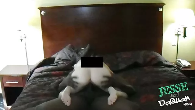 الأسود موريل يتقلص بمجرد أن يبدأ في موقع سكس اجنبي وعربي مص رائحة كس