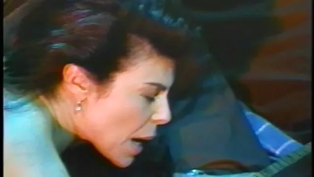 نحيل موقع سكس عربي واجنبي الفتاة مع حجم 5 حليب الثدي كبيرة إدراج الوردي شيء في بوسها و cums