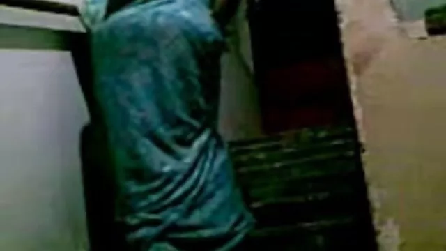 السكرية الحمار ركوب الخيل على السرير ، وأخت ، والأمن من النساء الهنديات تصويره على كاميرا افلام سكس اجنبي مدبلج ويب رصد