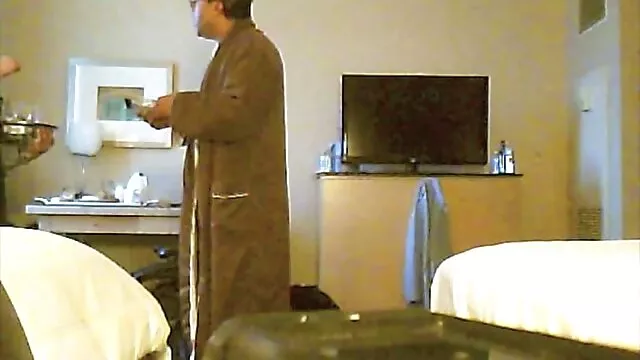 إيديك استيقظ في الصباح من قبل عروس عارية مع صديق احدث الافلام السكس المترجمة وتحويل مرونة القضيب حزام عليه