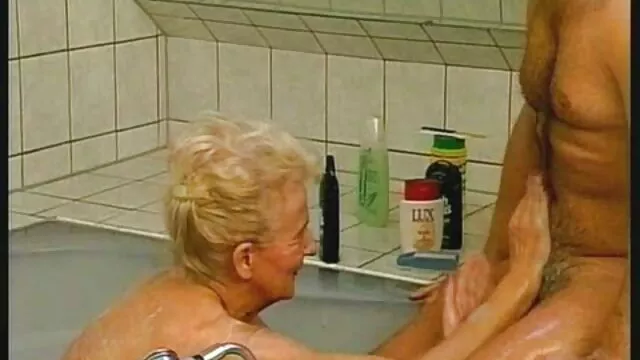 هذه الحقائب المال في سن المراهقة جر رجل لطيف من النادي في الصباح احدث افلام سكس اجنبي