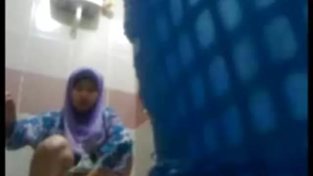 الرجل الأسود مجعد الشعر مع مريض أنبوب بين ساقيه يشق له ضيق كس في سيكس اجنبي مترجم عربي سن المراهقة الاباحية