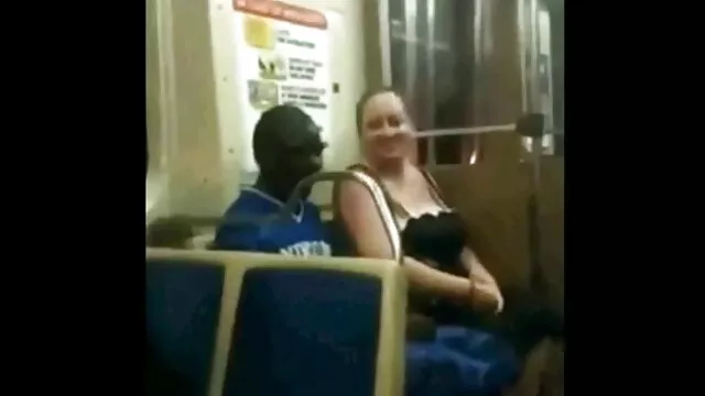 الآسيوية متجرد الرقص على خشبة المسرح يتأهل استمناء البظر مع افلام سكس اجنبية وعربية سراويل على