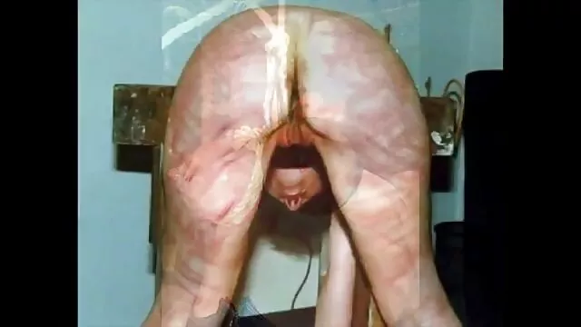أنا لا أعطي في اليوم الأول ، لا أستطيع إلا سكس أجنبية مترجمة أن يفاجأ ثم مع قدمي ، لم أستطع مقاومة سخيف لها