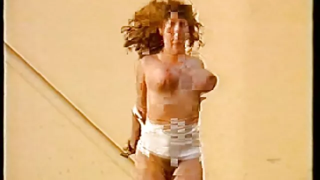 يد من النجوم مع تلسكوب وطفل لديه النقطة الخامسة سكس اجنبي مترجم للعربيه عن قرب