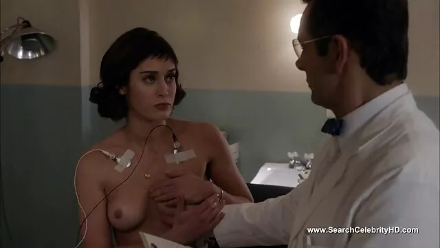 في الطريق إلى البيت, مسكت افلام سكس اجنبى مترجمة امرأة سوداء رقيقة مع عظمي, وتشغيل لانتزاع