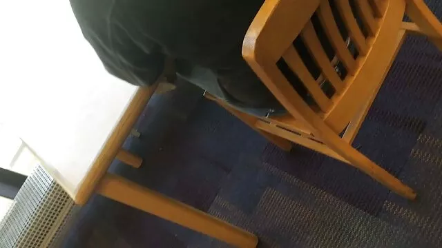 خذ عضوا ضيق في متناول اليد ، ويجلس عليه مع سيكس عربي اجنبي nyasha صغيرة مع طول الكتف الشعر فضفاضة
