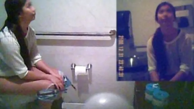 البني سكس اجنبي وعربي جامد الشعر فتاة ممزق الجينز على البابا ، طخت مع النفط الداعر القيادة بين سراويل بلدي في كس