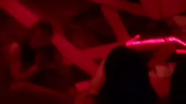 فرك البظر مع الخيار ثم يمارس الجنس مع زوجها الأز تحت فيلم اجنبي سكس مترجم المرأة القذف