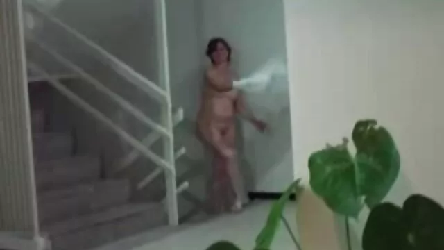 صديق في نفس الفصل مع الكتاب المدرسي افلام اجنبي سكس جديده عالق على الباب ونظر إلى أصدقائه مع Pilyulkin
