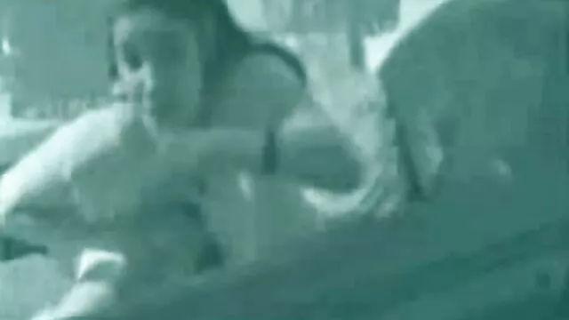 رجل آسيوي يضاجع فتاة افلام سكسيه اجنبيه عربيه من الخلف ، يضغط على ثديها أمام