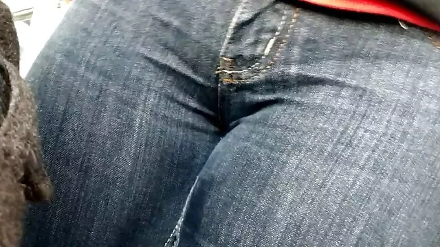 وضعت خياطة شابة قدميها على كتف العملاء ، وتسلق هويشكو مع افلام سكس عربي و اجنبي مترجم كعكة الجبن الصغيرة