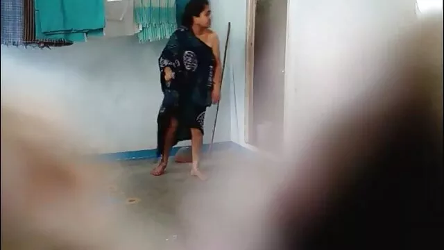 أنا عقف hahalya مع الأصفاد في الحمام في حين أنها الملاعين بعضها البعض في مكان قريب سكس اجنبية محارم ويبتسم بابتسامة